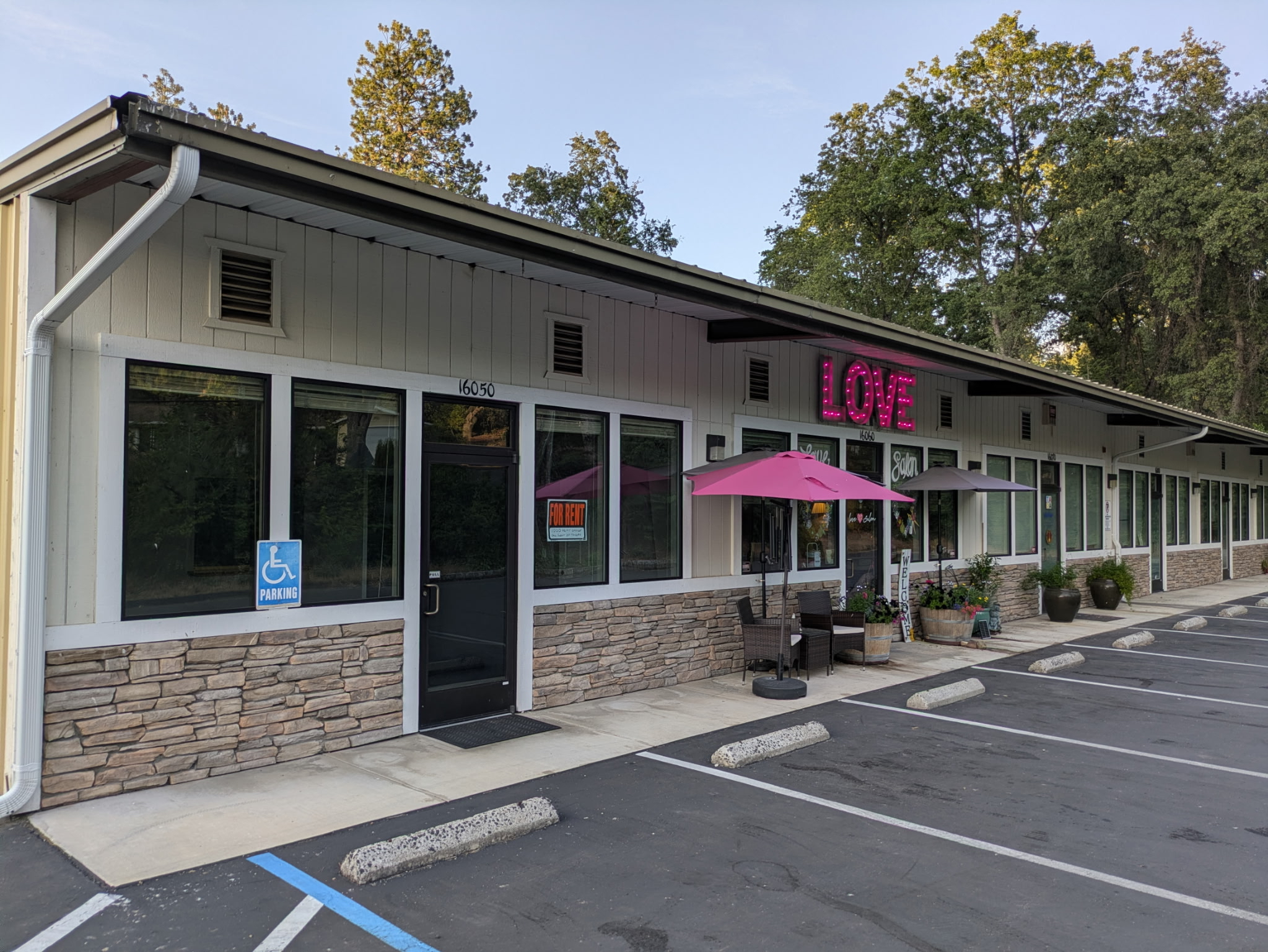 Holland Properties commercial complex — front view from Via Este Road, Sonora, California